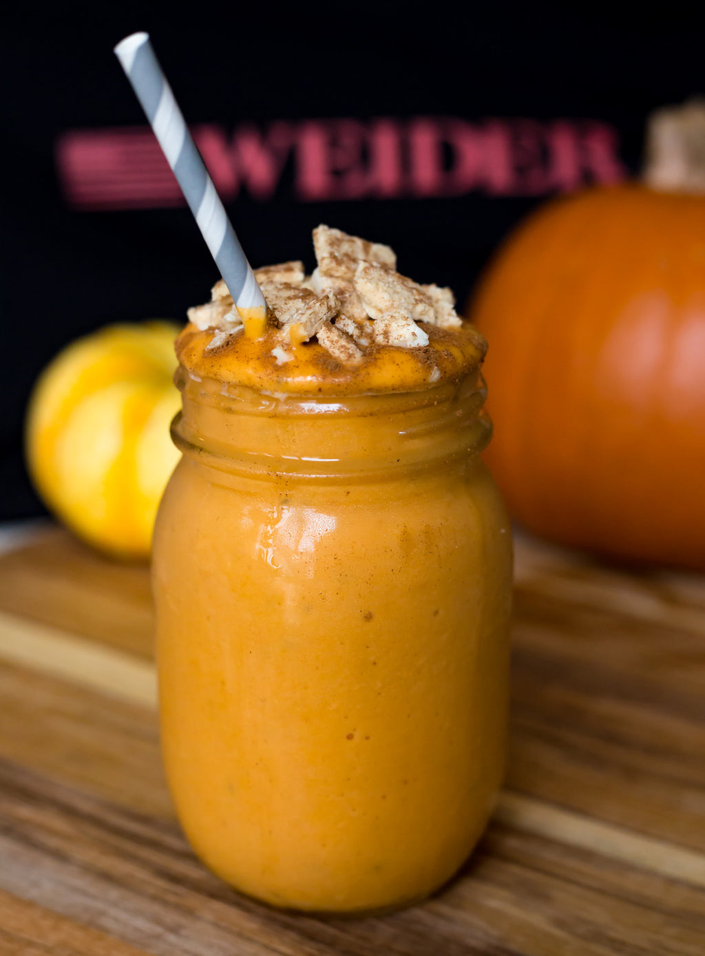 Protein packed pumpkin spice smoothie!